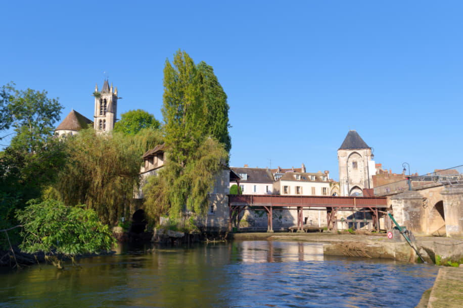 Moret sur Loing : la pittoresque ville médiévale à 1 heure de Paris